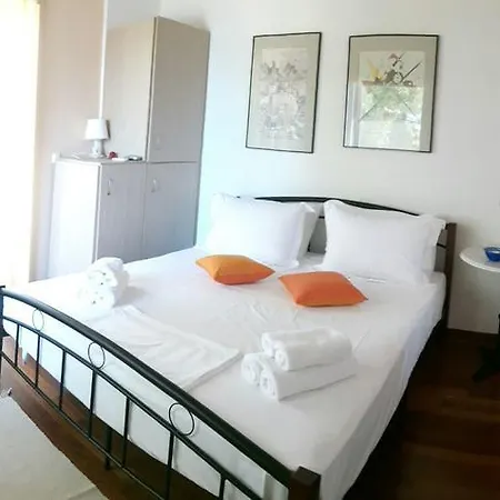 Aphrodite's House Villa *
