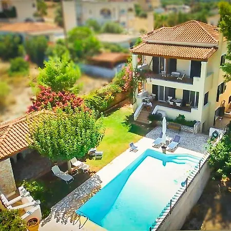 Aphrodite's House Villa *